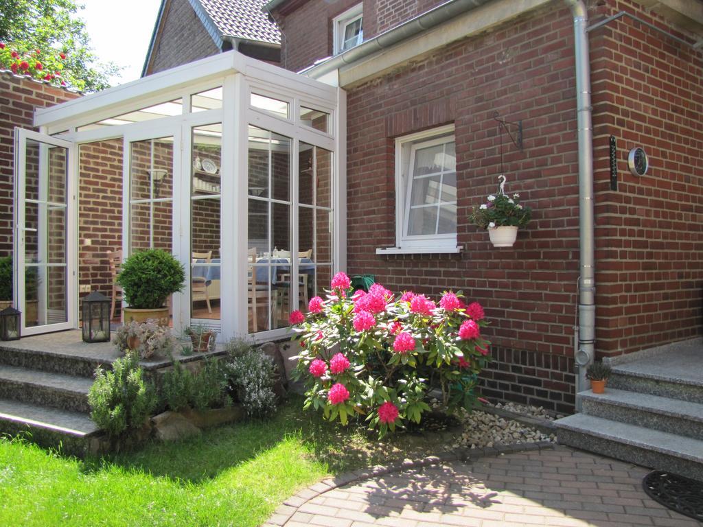 Hotel Am Weyerhof Kerpen  Kültér fotó